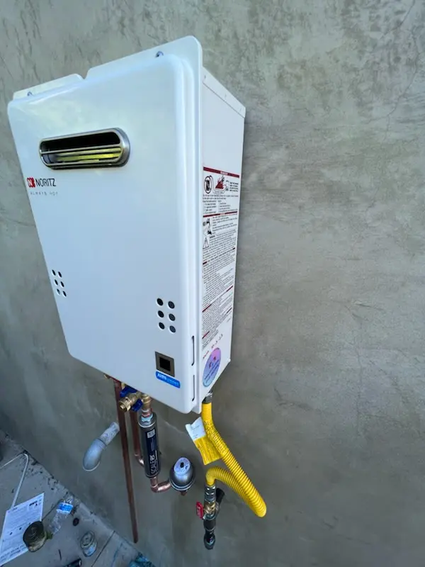 Tankless water heater installation for Woodside homes